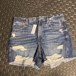 NWT American Eagle size 8 shorts